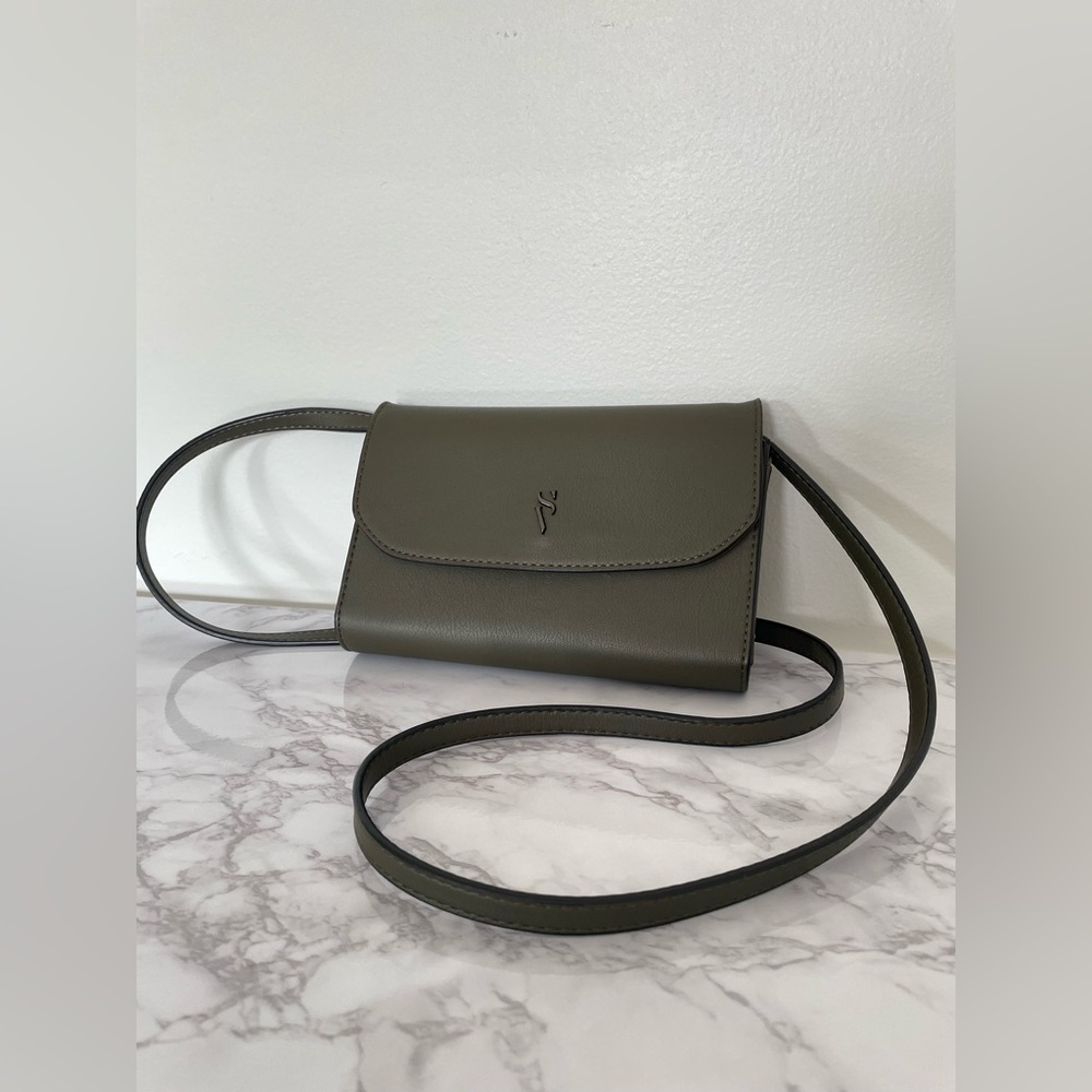 Simply Vera Vera Wang Signature Envelope Crossbody Bag
